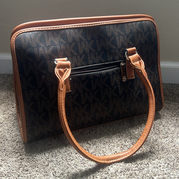 Wendy Keen Purse - Picture 2 of 6